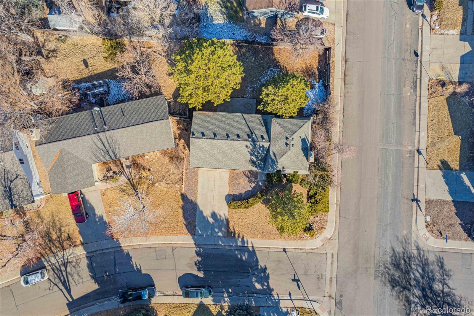 4695 E Peakview Avenue