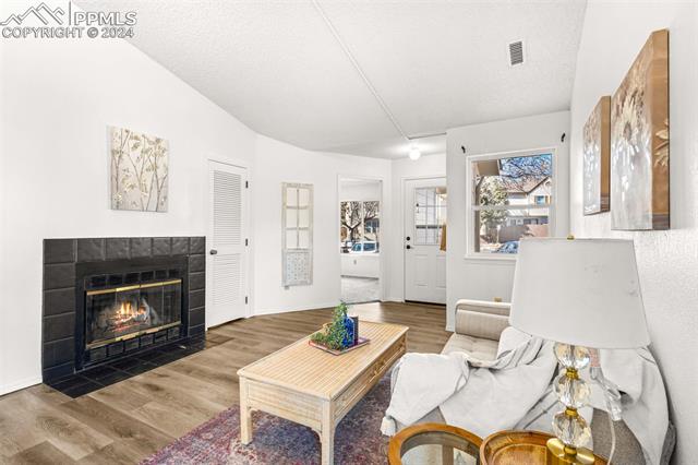 4339 Hunting Meadows Circle 6