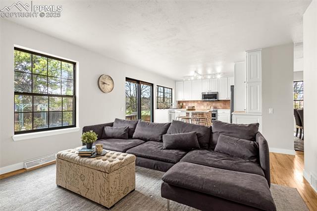 7667 E Mineral Drive