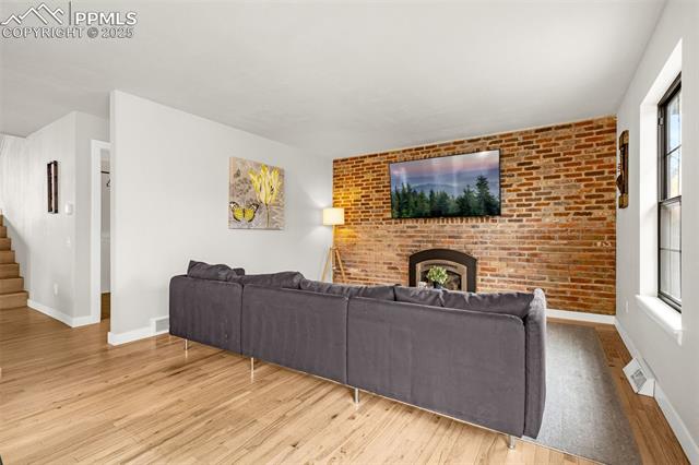 7667 E Mineral Drive