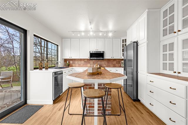 7667 E Mineral Drive