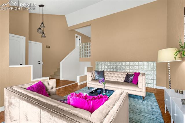 7667 E Mineral Drive