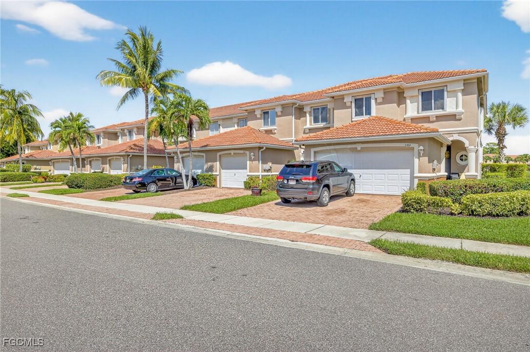 3382 Dandolo CIR