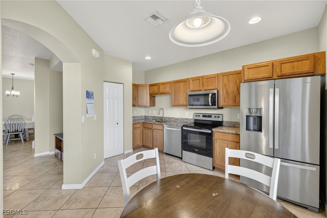 3382 Dandolo CIR