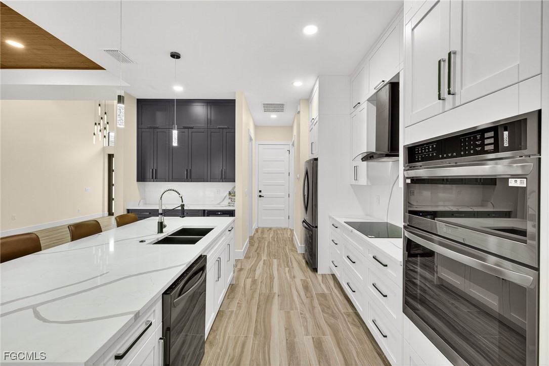 4411 Pelican BLVD