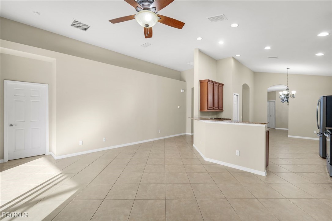 2730 Brightside CT