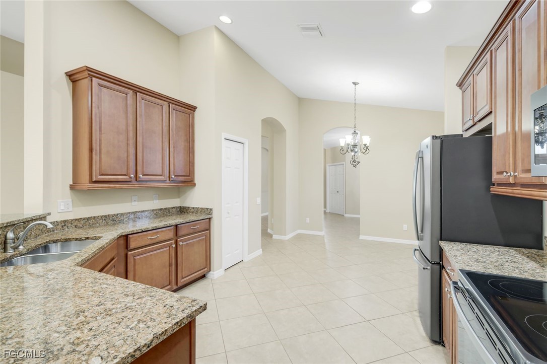 2730 Brightside CT