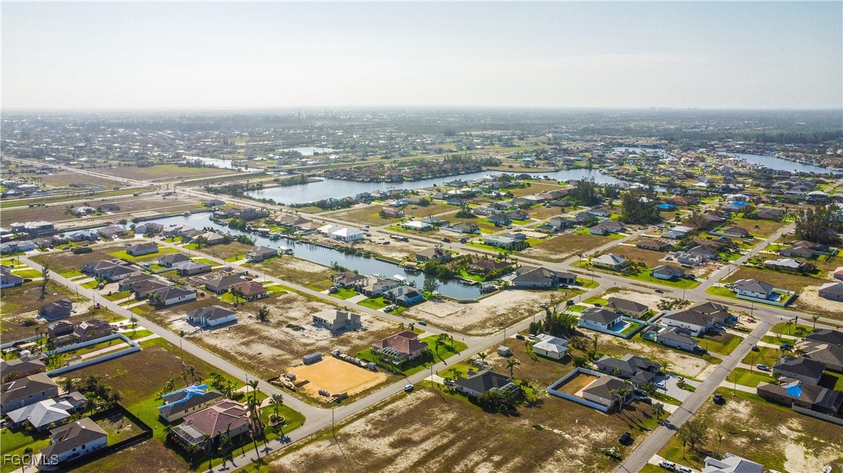 14 NW 35th AVE