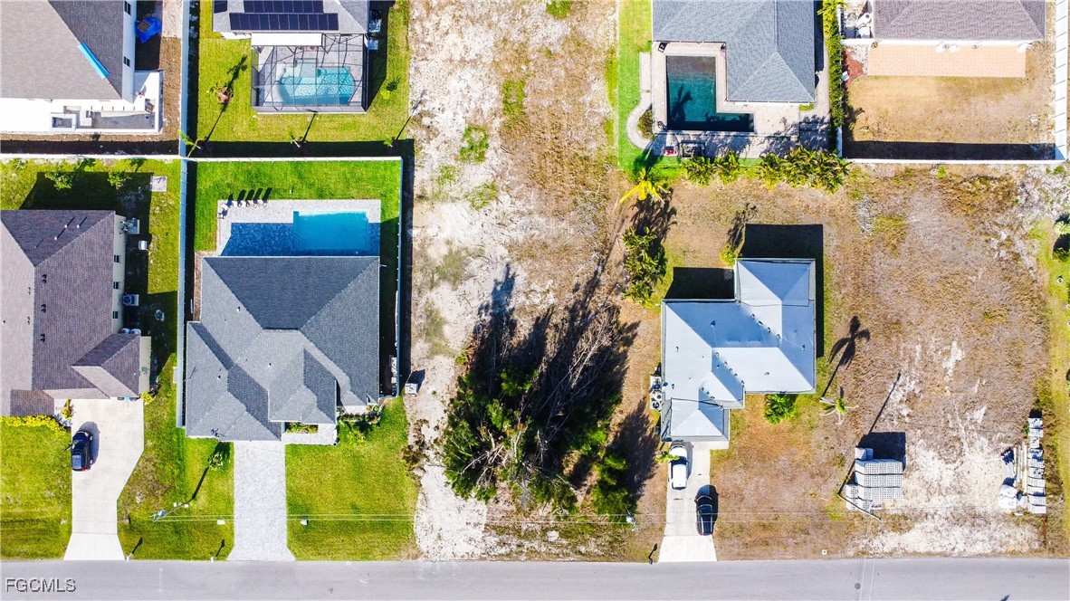 14 NW 35th AVE