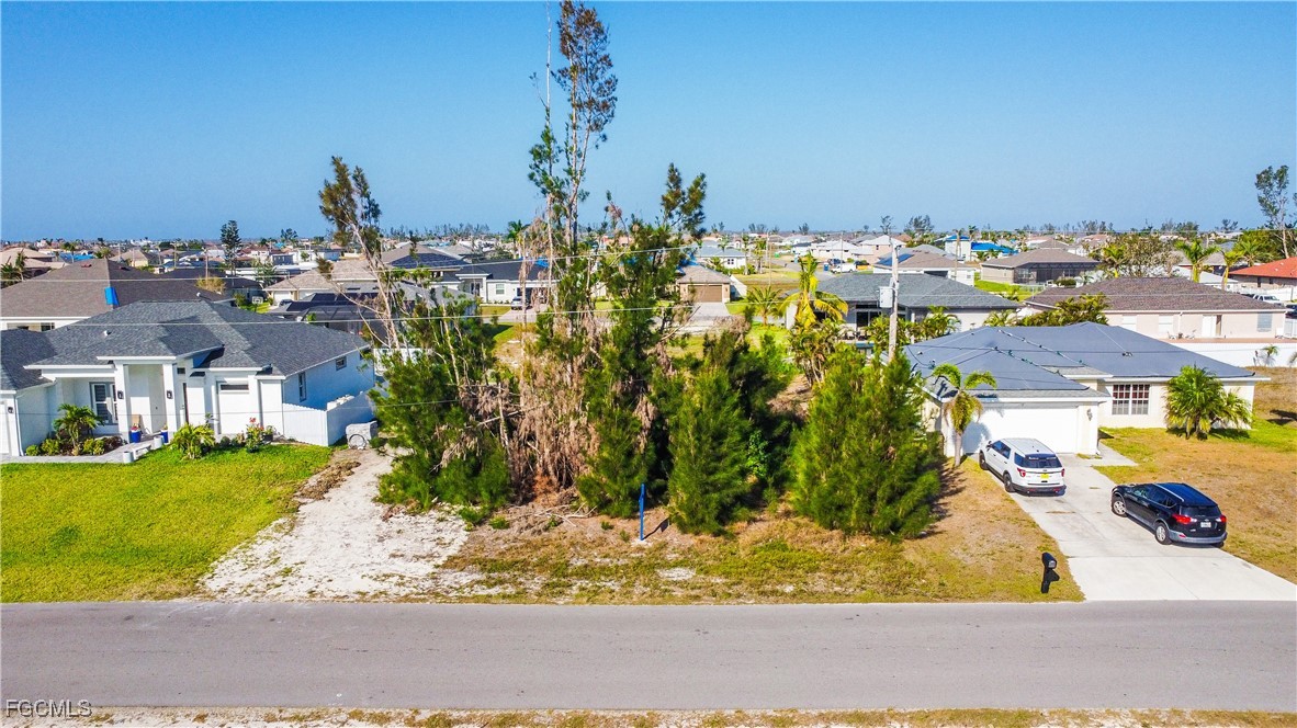 14 NW 35th AVE