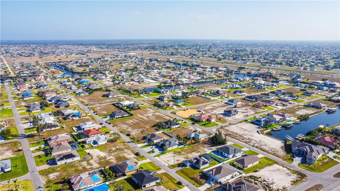 14 NW 35th AVE
