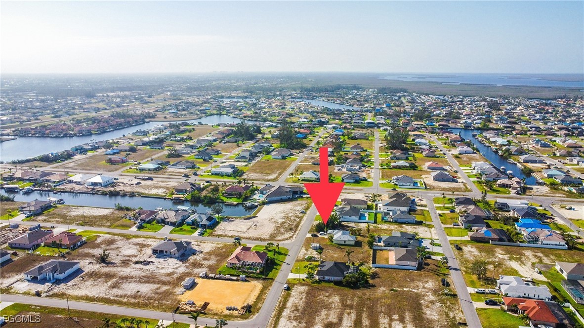 14 NW 35th AVE