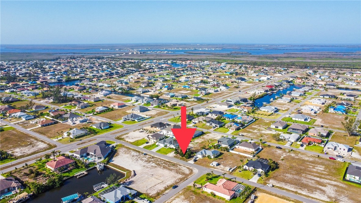 14 NW 35th AVE