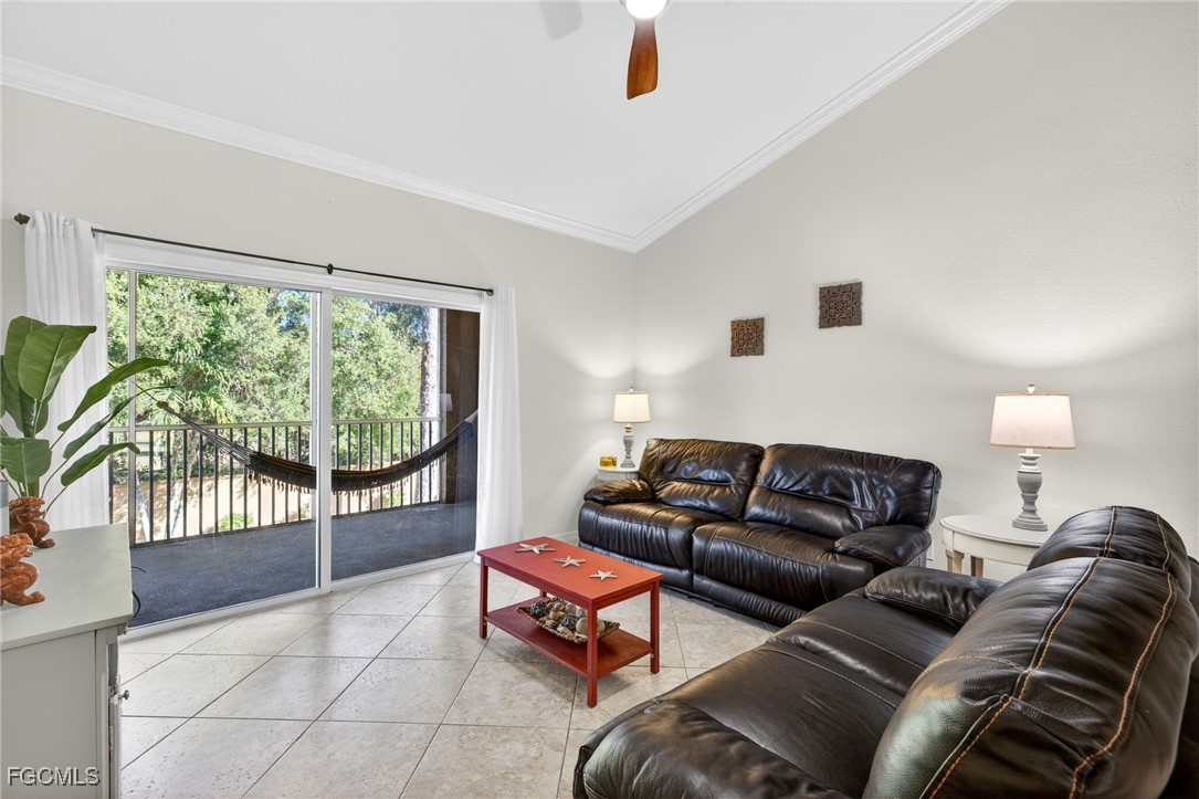 1095 Winding Pines CIR 201