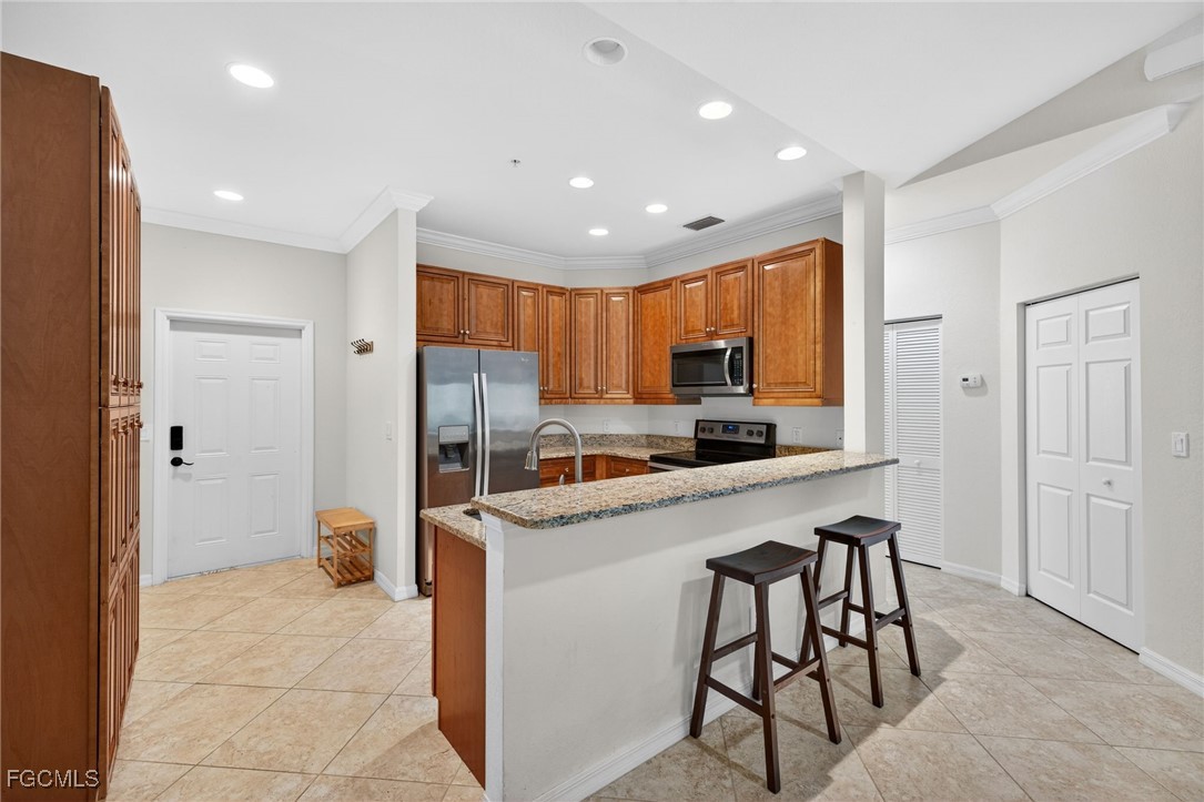 1095 Winding Pines CIR 201