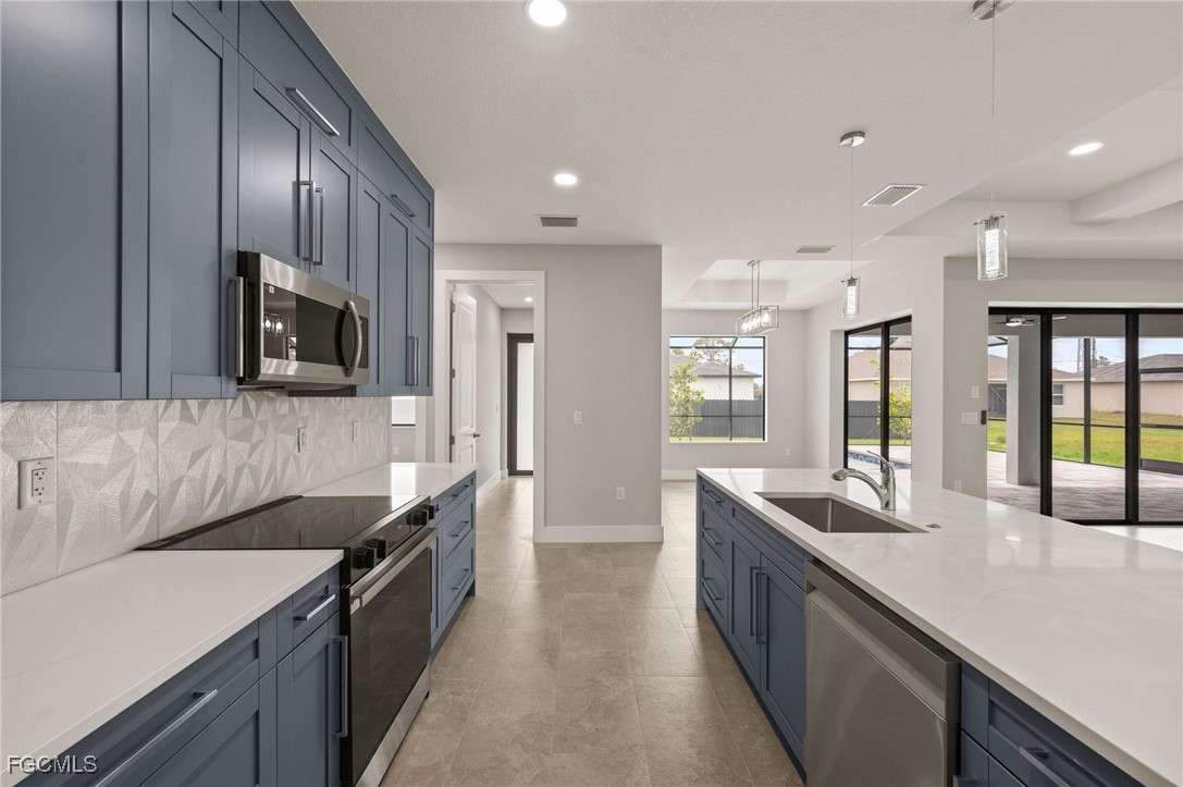 503 SW 26th AVE