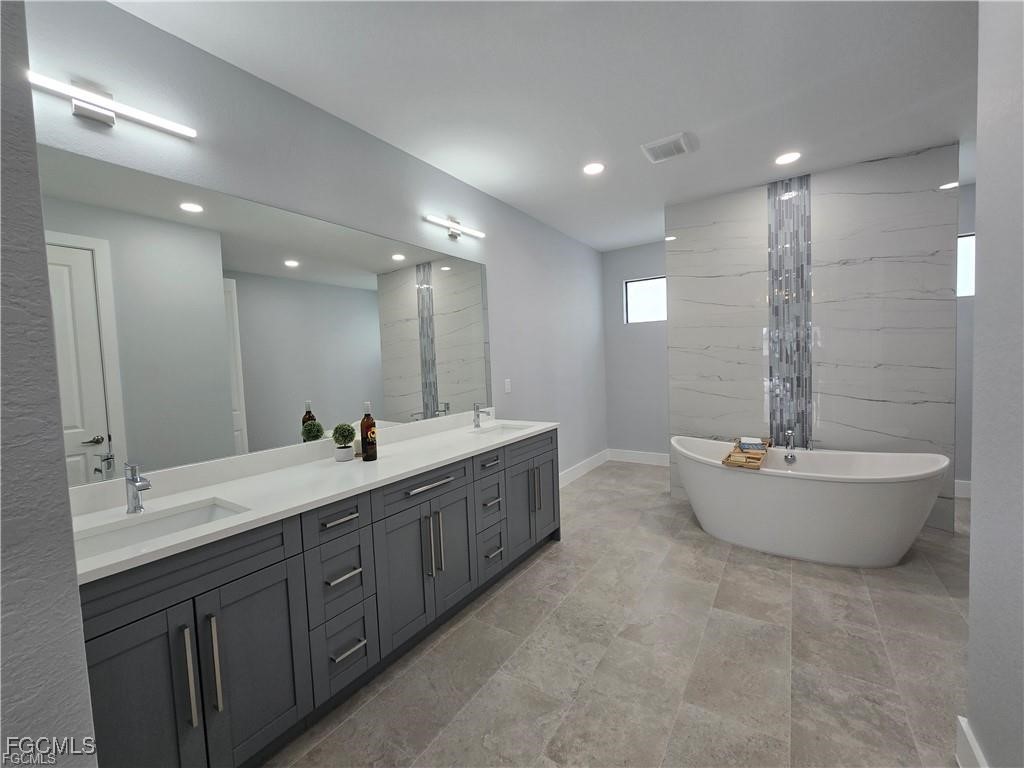 503 SW 26th AVE