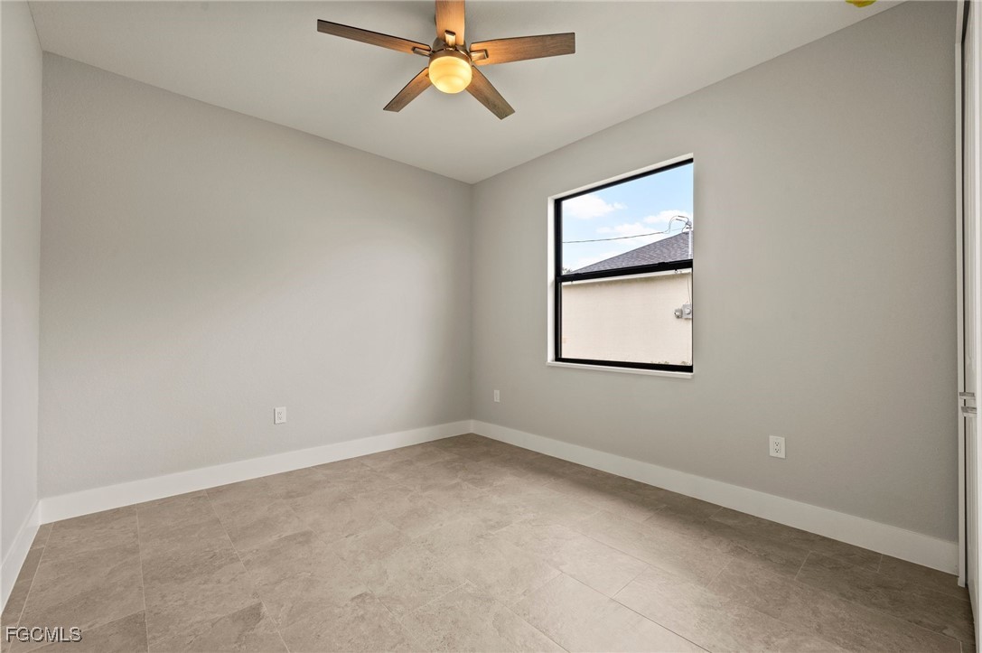 503 SW 26th AVE