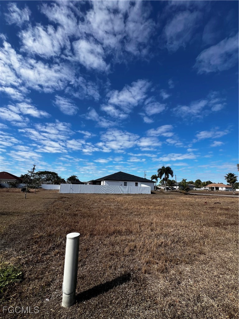 1046 NE 40th TER