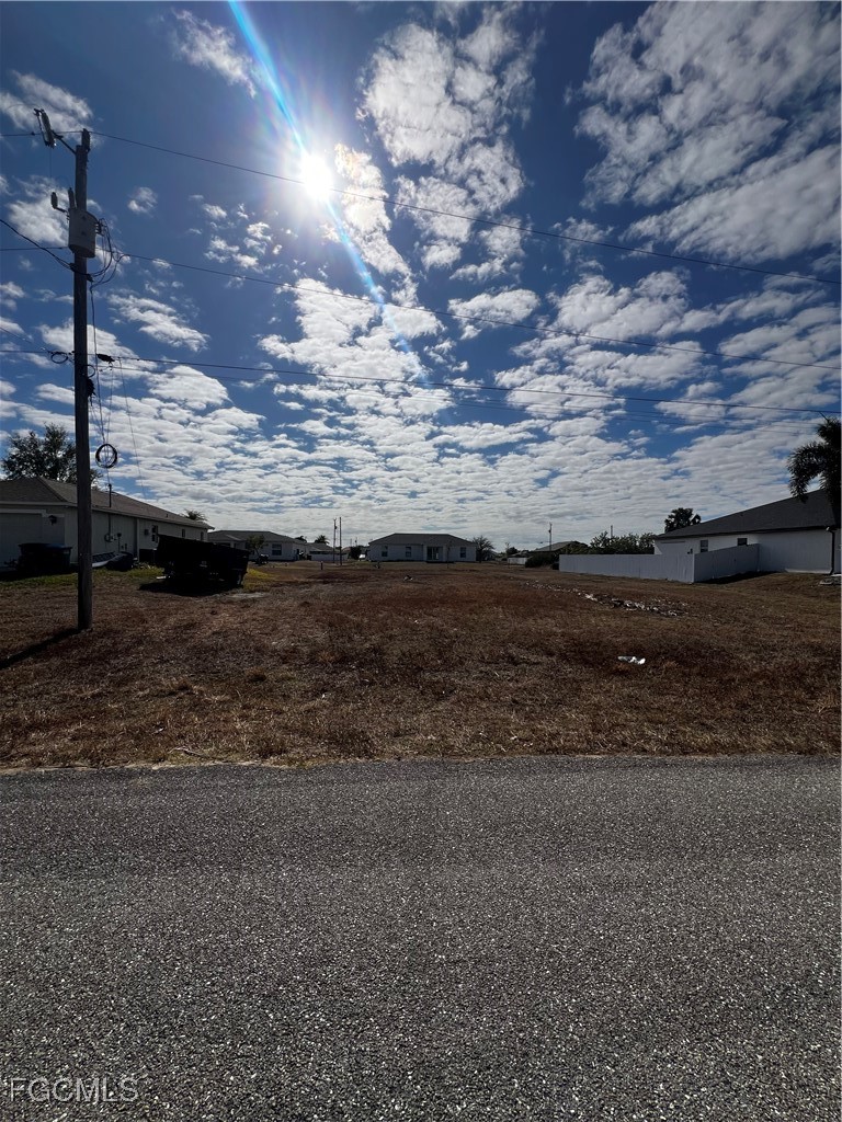 1046 NE 40th TER