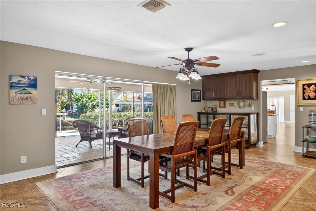 1818 Cherie LN