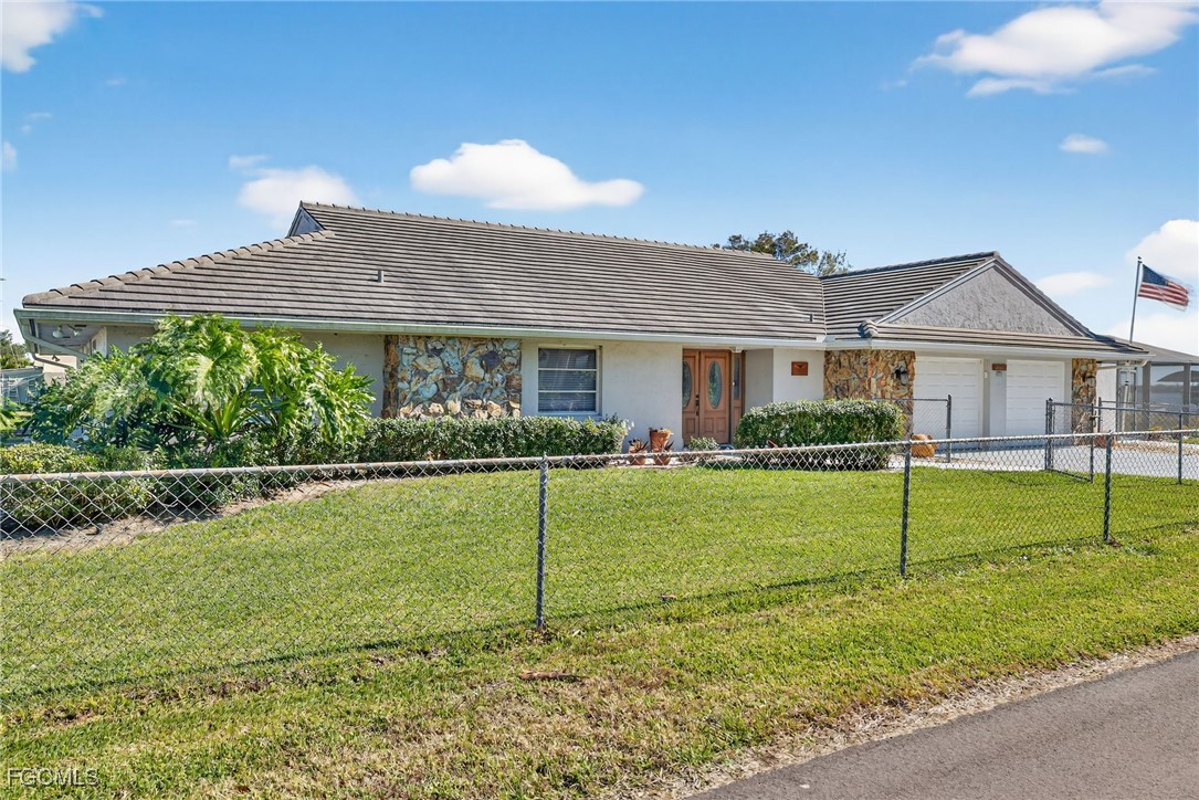 1818 Cherie LN