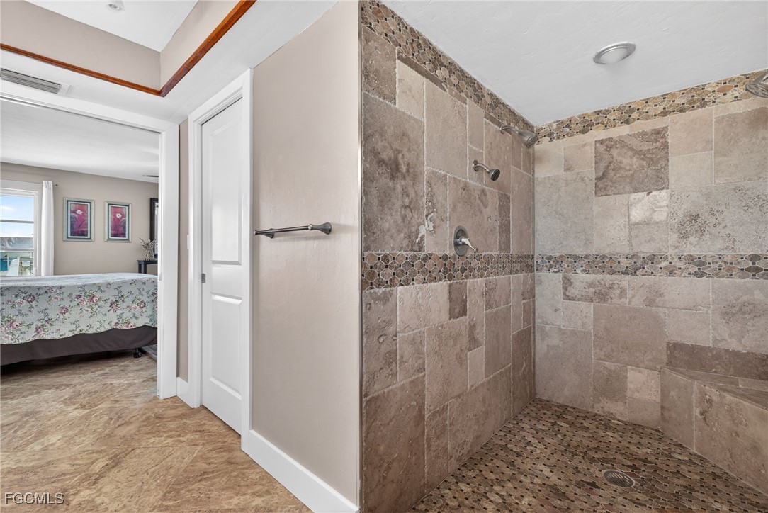 1818 Cherie LN