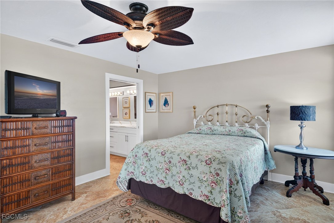 1818 Cherie LN