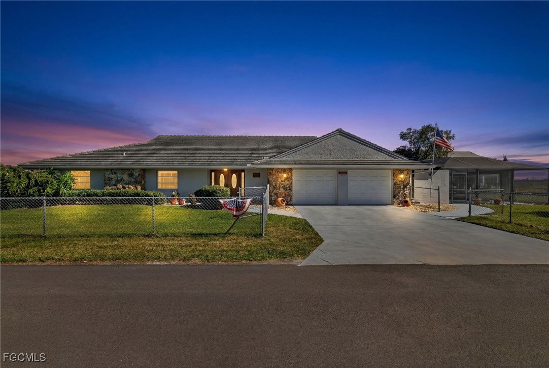 1818 Cherie LN