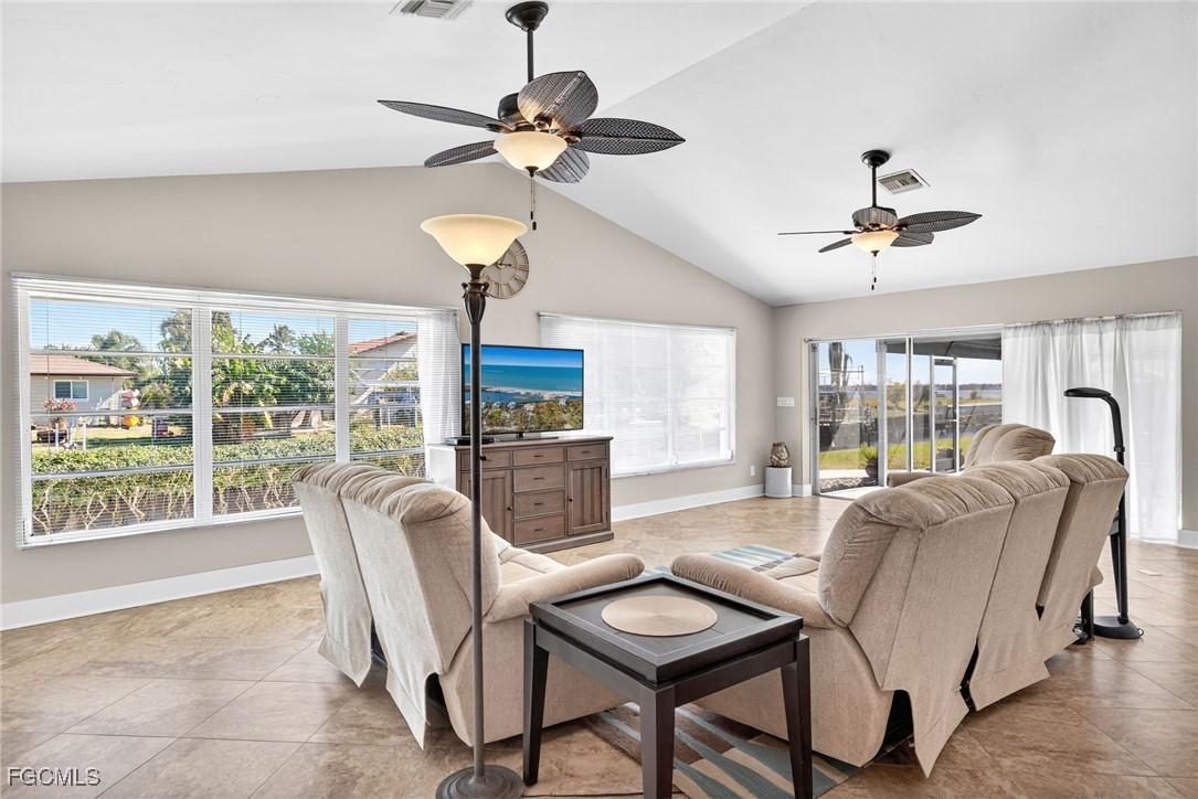1818 Cherie LN