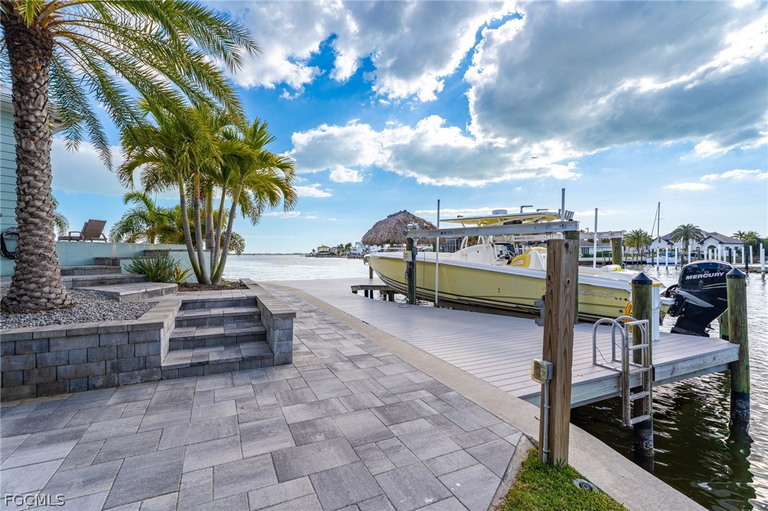 218 Bayshore DR