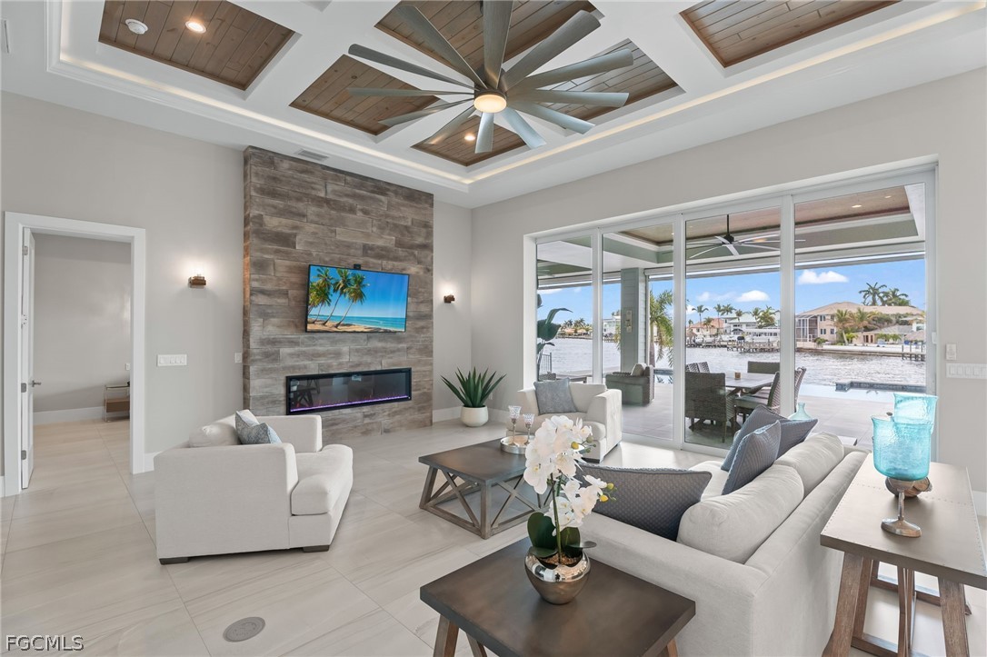 218 Bayshore DR