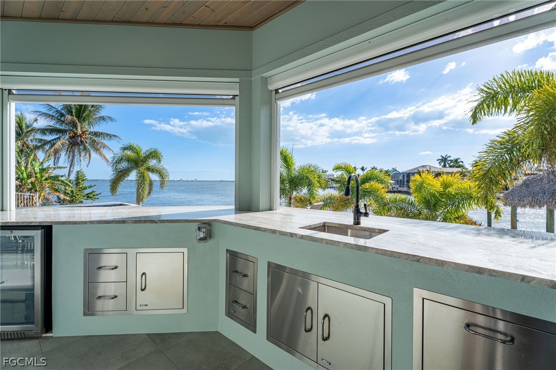 218 Bayshore DR