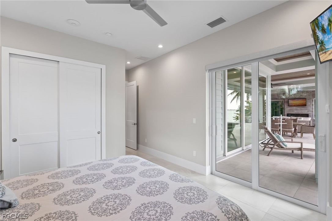 218 Bayshore DR