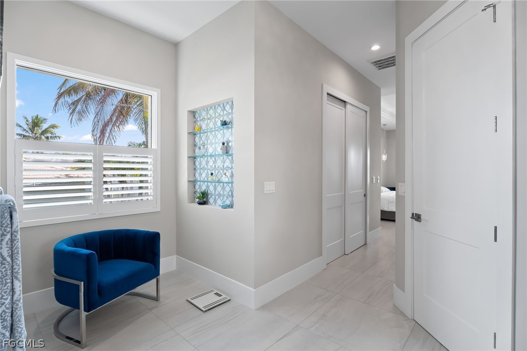 218 Bayshore DR