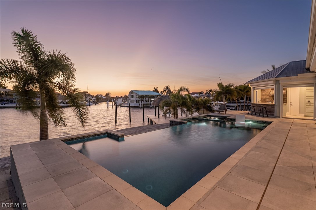 218 Bayshore DR