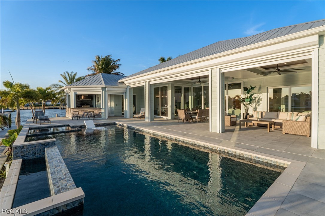 218 Bayshore DR