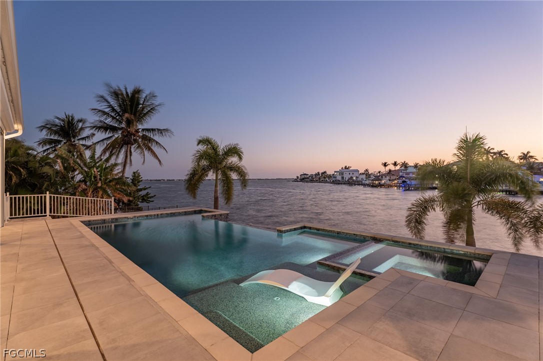 218 Bayshore DR