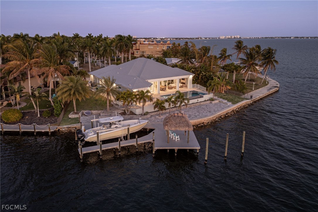 218 Bayshore DR