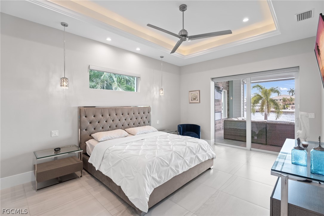 218 Bayshore DR