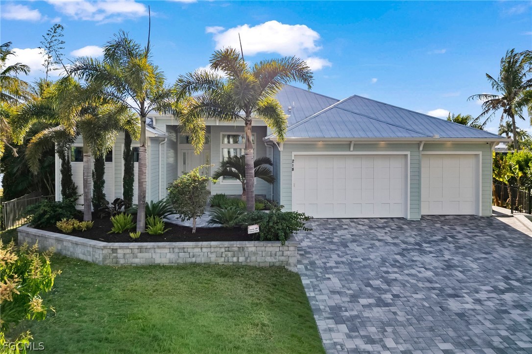 218 Bayshore DR