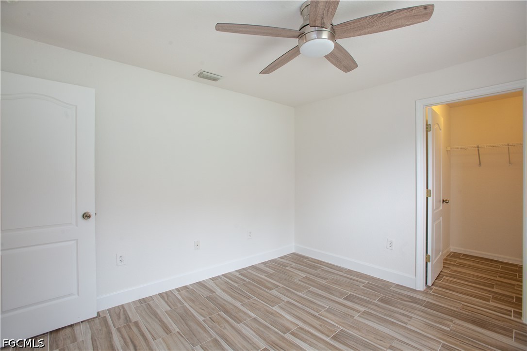 2110 SW 38th TER