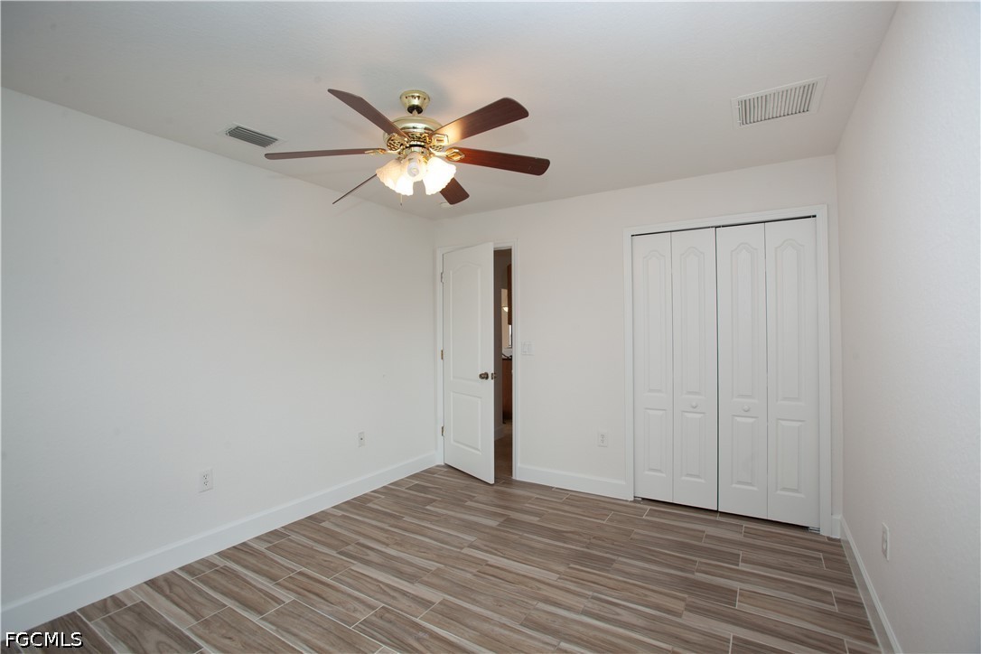 2110 SW 38th TER