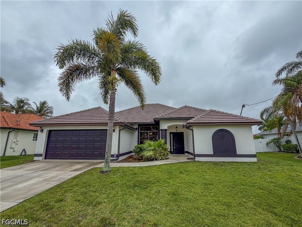 2110 SW 38th TER