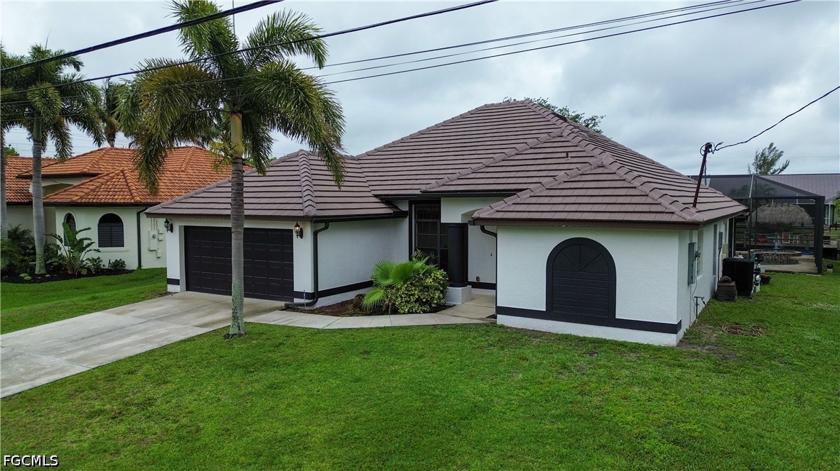 2110 SW 38th TER