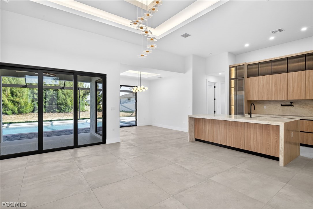 13 NW 35th PL