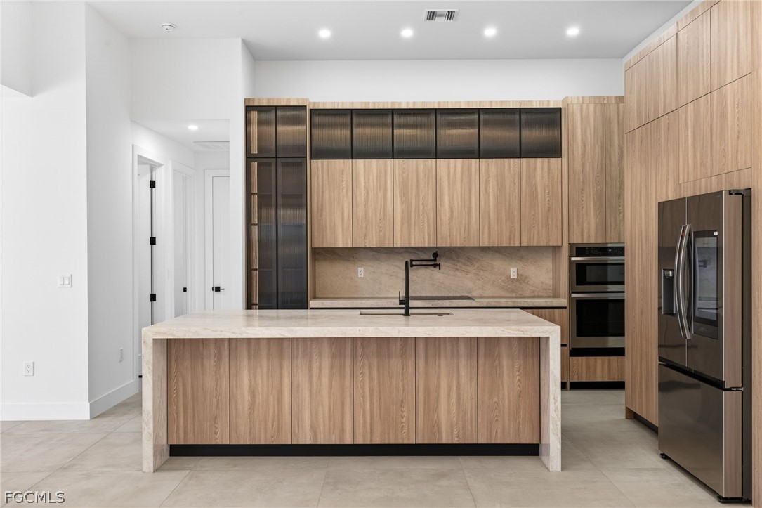 13 NW 35th PL
