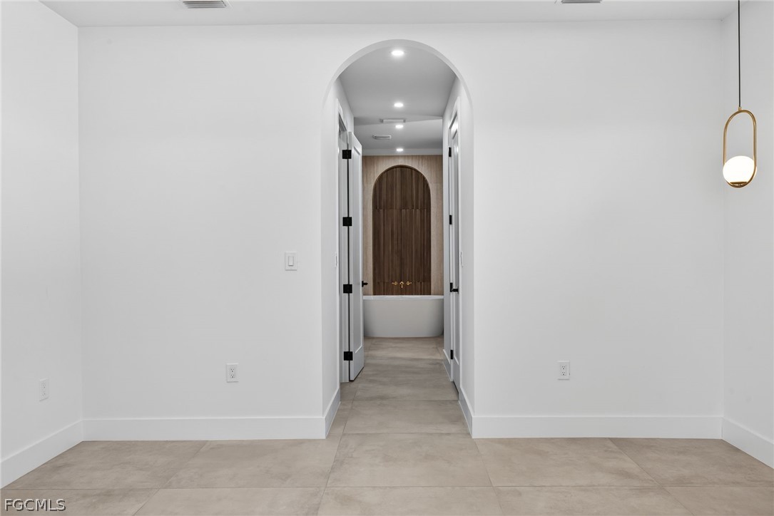 13 NW 35th PL