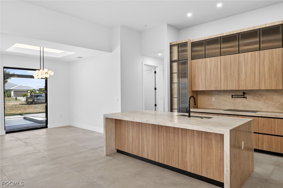 13 NW 35th PL