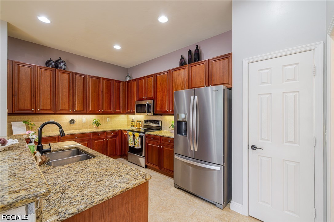 5643 Kensington LOOP